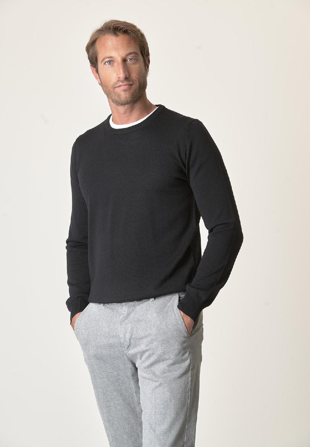 Angelico Girocollo Nero Lana Merinos Extrafine