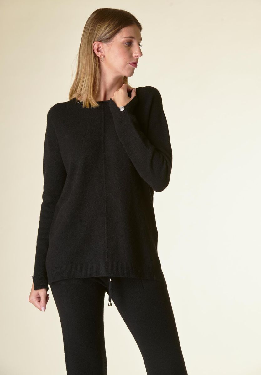 Angelico Maglia Nera Barchetta Bottoni Gioiello