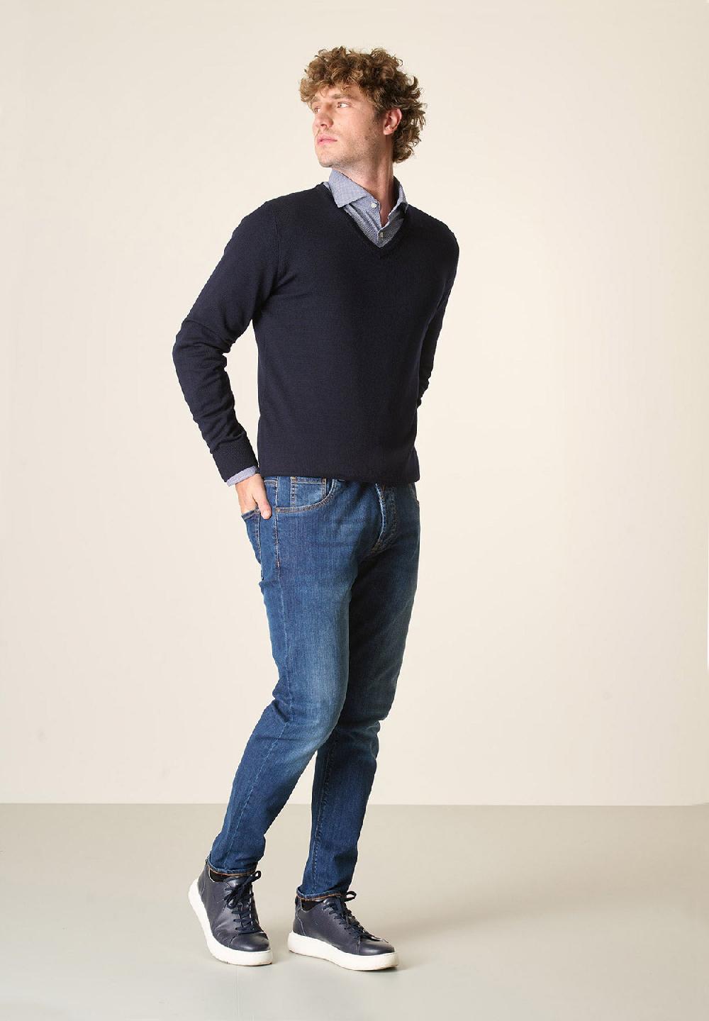 Angelico Scollo V blu lana merinos extrafine