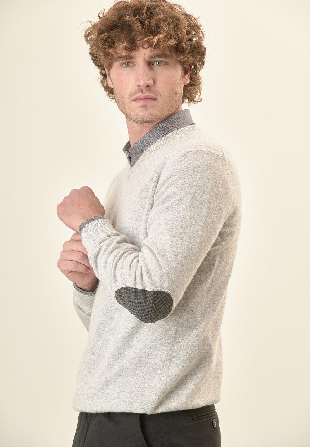 Angelico Scollo V Grigio Chiaro Militare Toppe