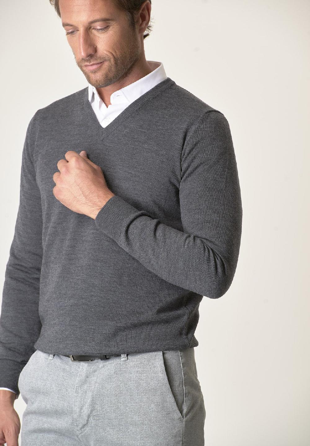 Angelico Scollo V Grigio Lana Merinos Extrafine