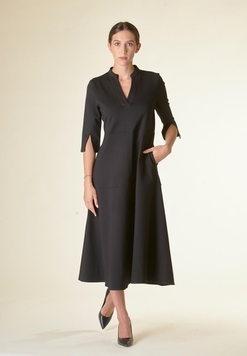 Angelico Vestito nero v midi svasato con cintura