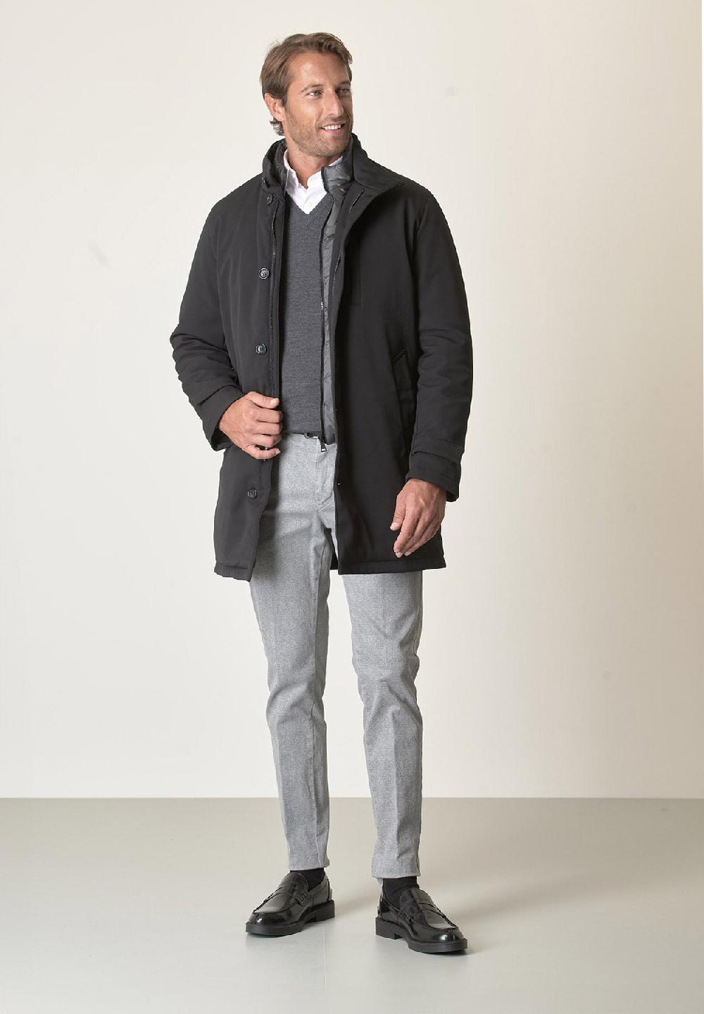 Angelico Cappotto tecnico nero trama leggera impermeabile