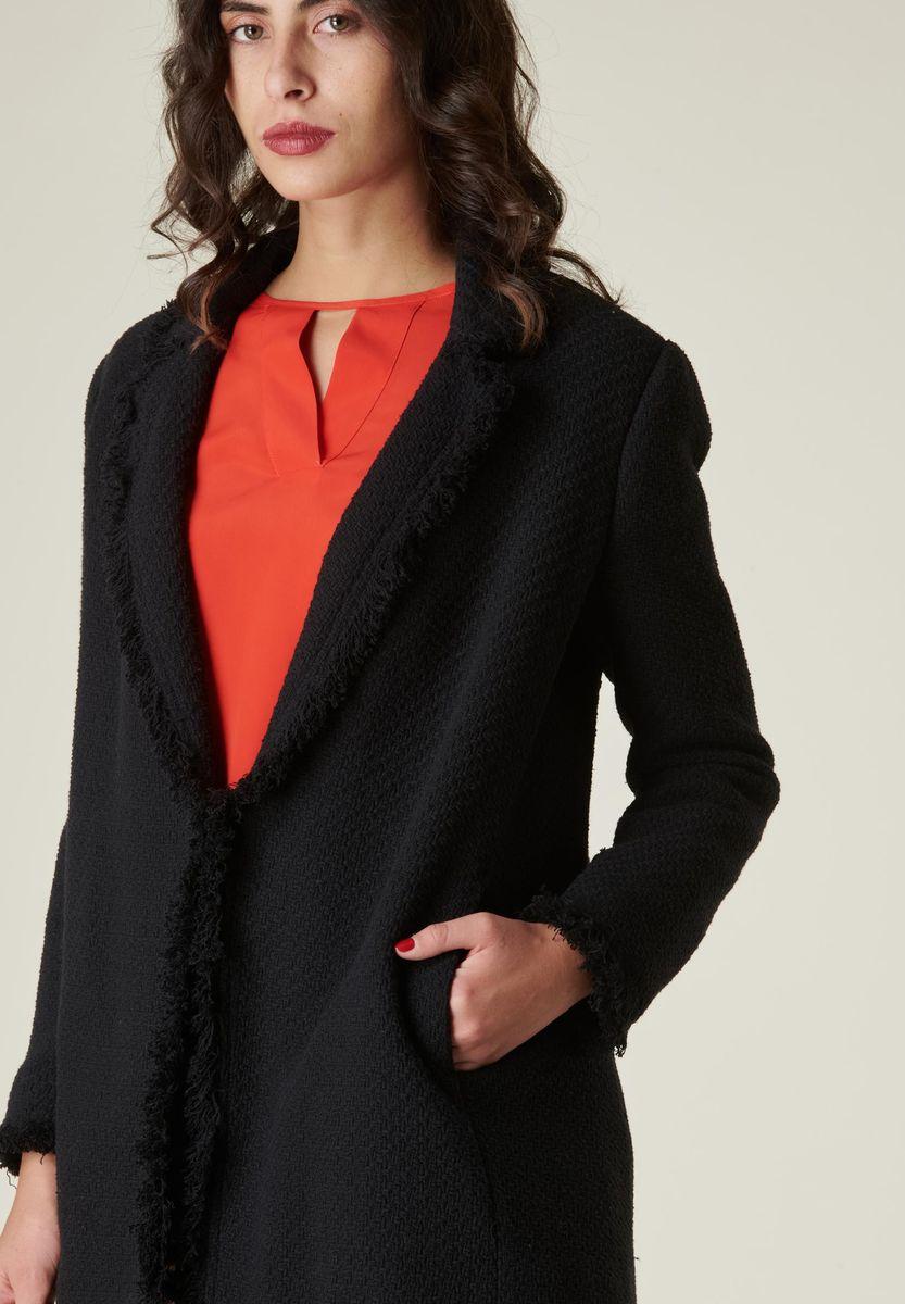 Angelico Giacca Nera Lunga Intreccio E Frange Aperta