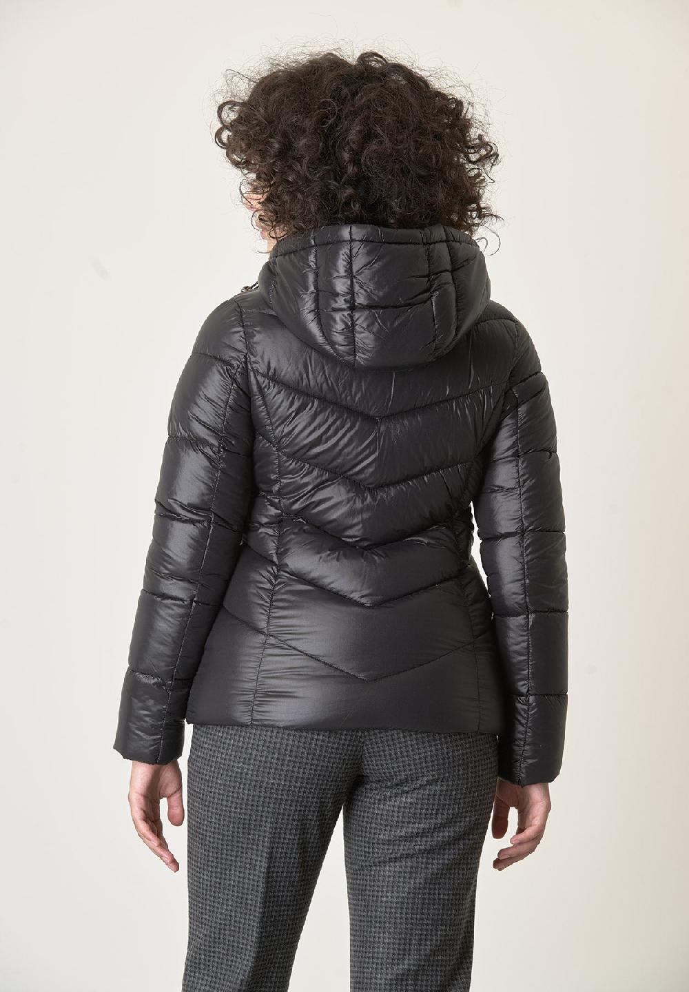 Angelico Giubbino Nero Trapuntato Cappuccio Staccabile