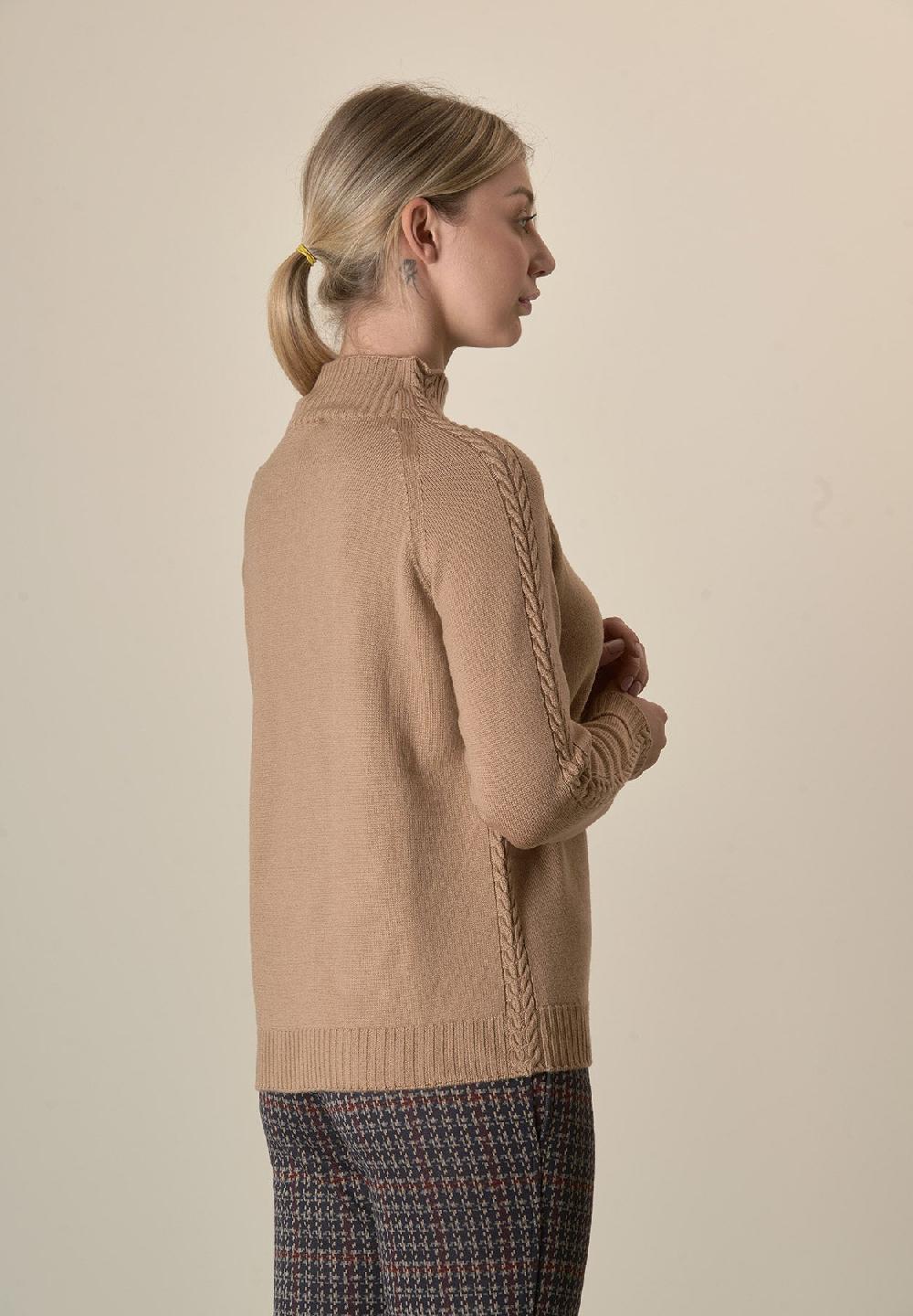 Angelico Lupetto Cammello Dettaglio Treccia Lana Merinos