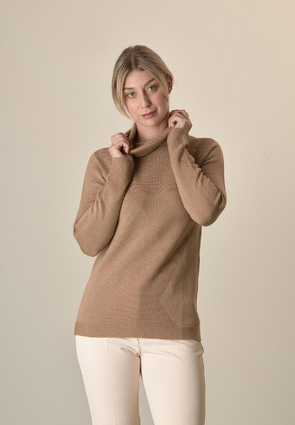 Angelico Maglia cammello collo anello operata lana merinos