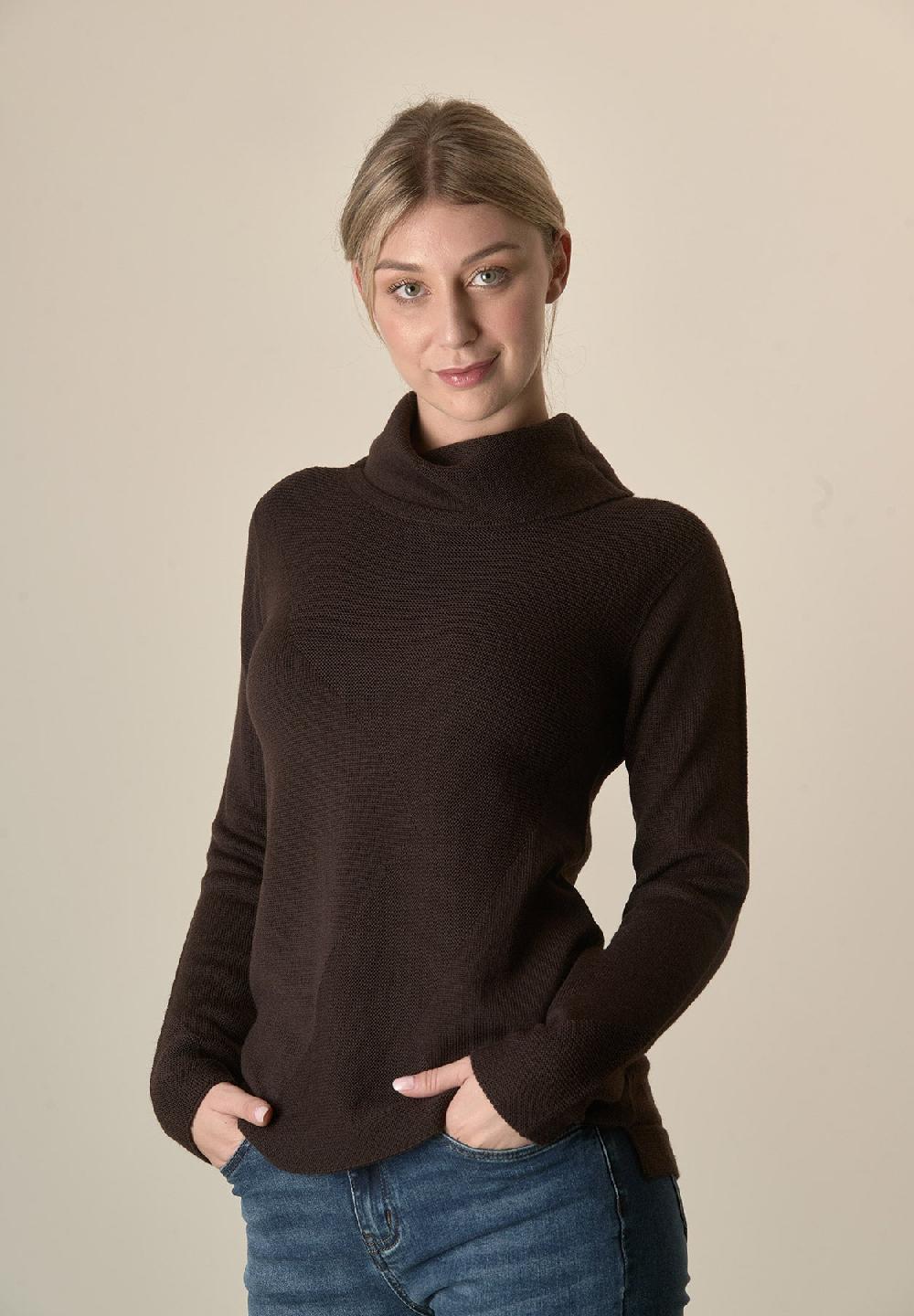 Angelico Maglia moro collo anello operata lana merinos