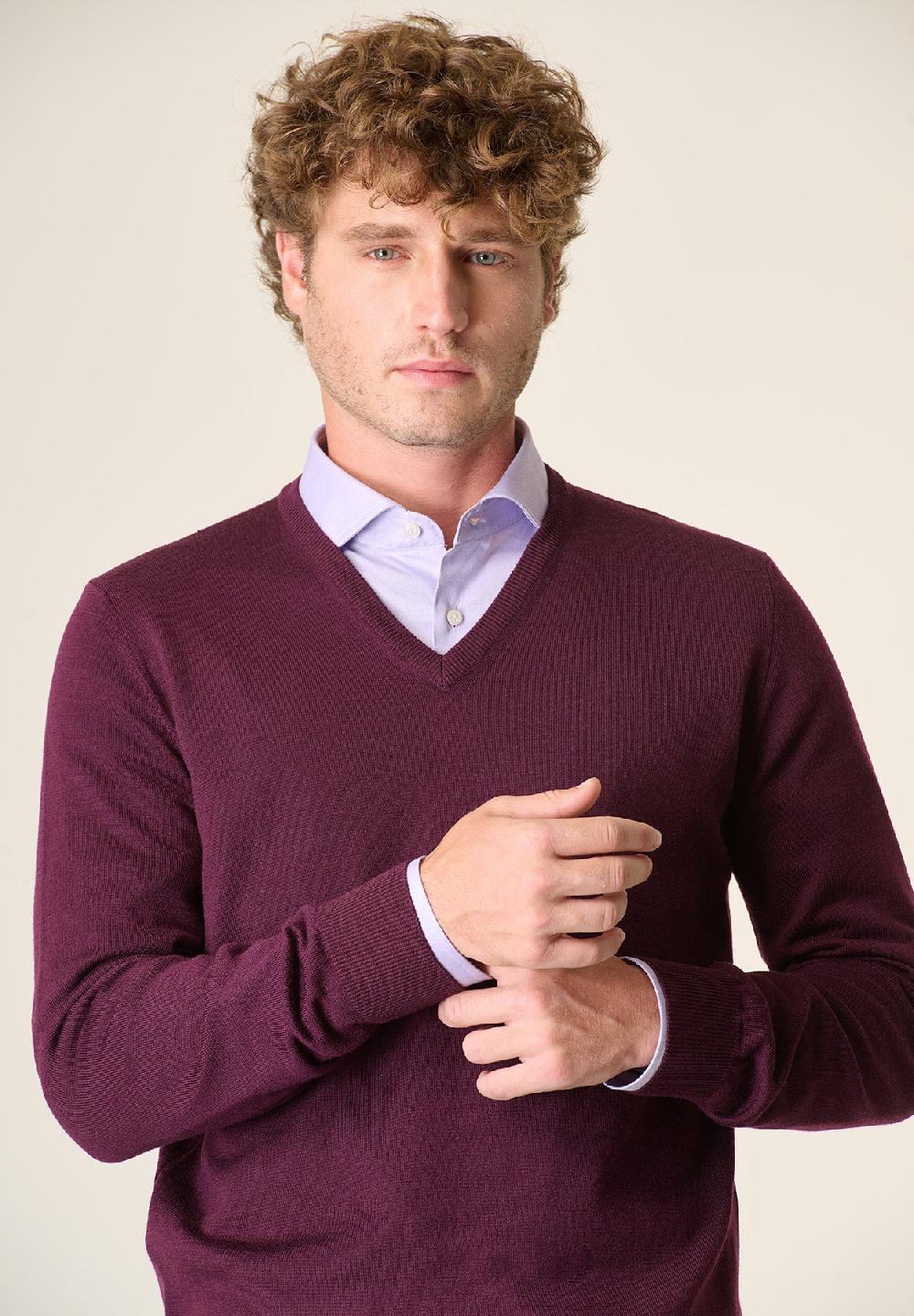 Angelico Scollo V Viola Melanzana Lana Merinos Extrafine