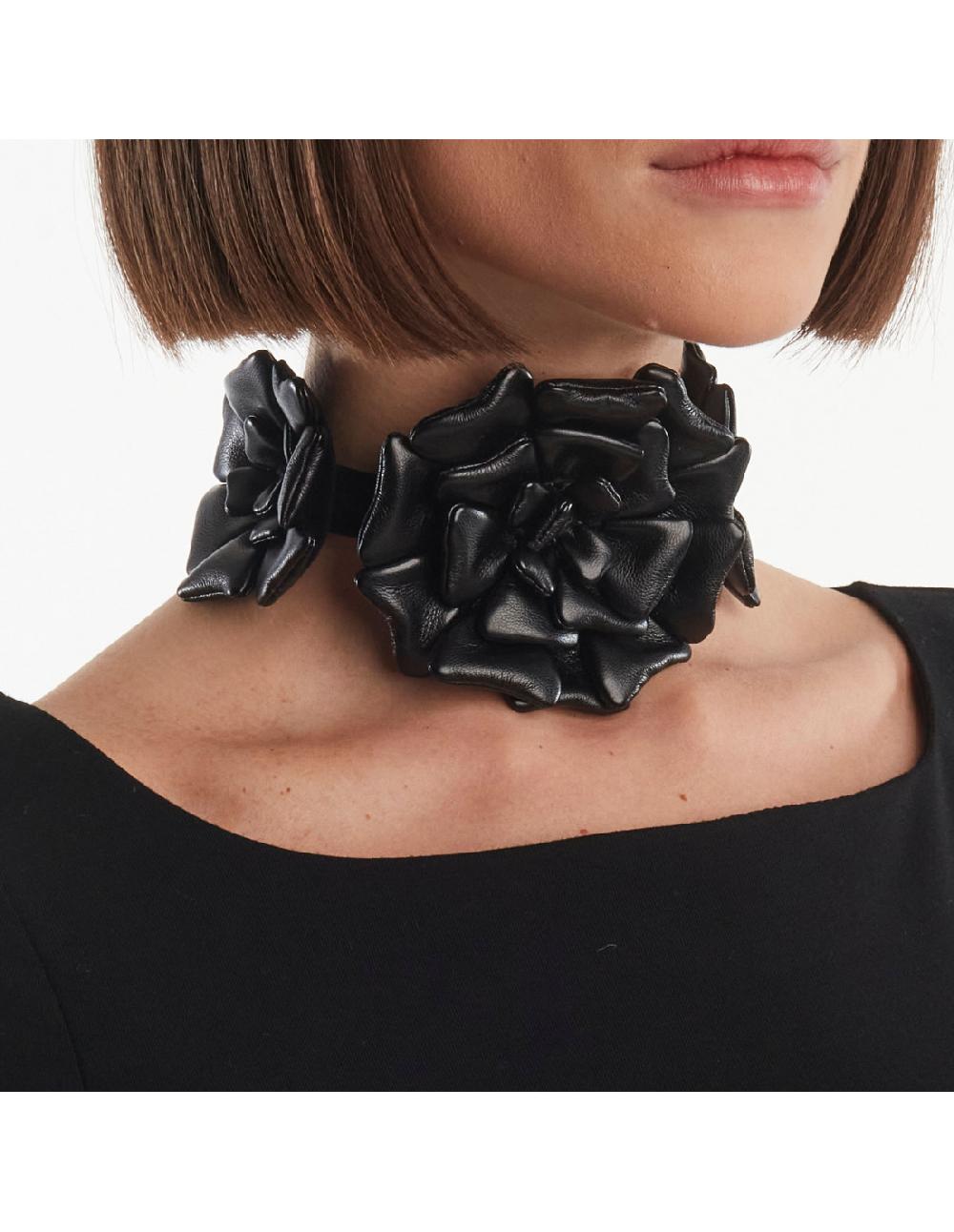 Angelo Marani CHOKER C/FIORE IN ECOPELLE