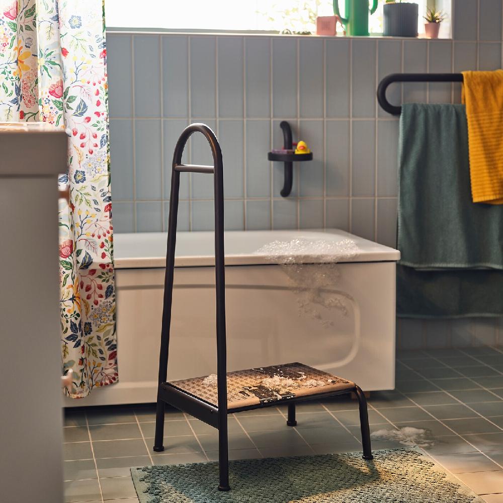 IKEA BÄSINGEN Scaletta/sgabello Con Corrimano Antracite