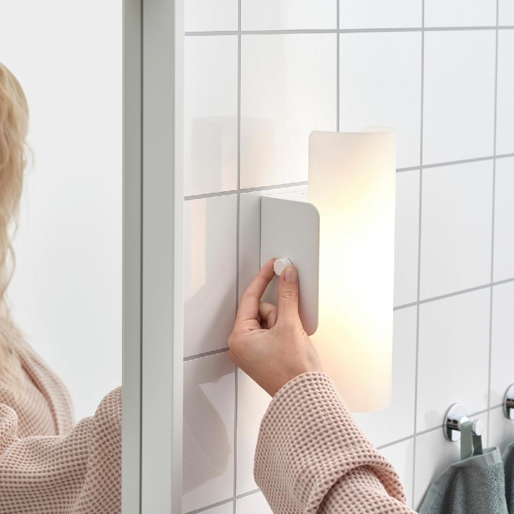 IKEA HAVSDUN Lampada Da Parete A LED Intensità Luminosa Regolabile Bianco/vetro Smerigliato Bianco