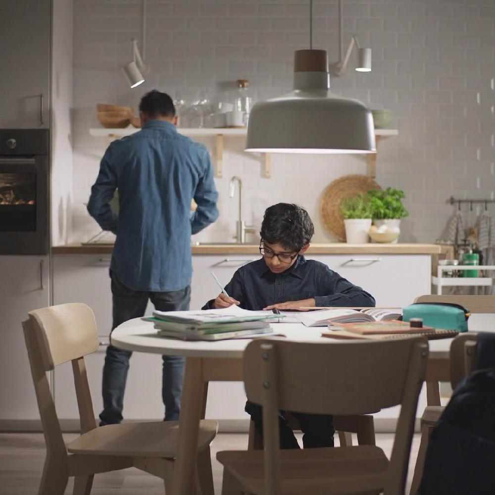 IKEA TRÅDFRI Lampadina A LED E14 470 Lumen Intensità Regolabile Wireless Spettro Bianco/a Candela Bianco Opalino