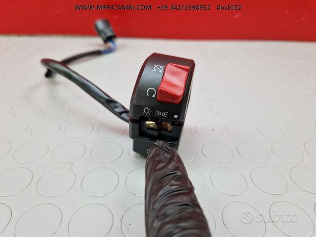 Subito BLOCCHETTO DESTRO DUCATI MONSTER 900 1999 2002 IE