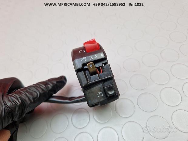 Subito BLOCCHETTO DESTRO DUCATI MONSTER 900 1999 2002 IE