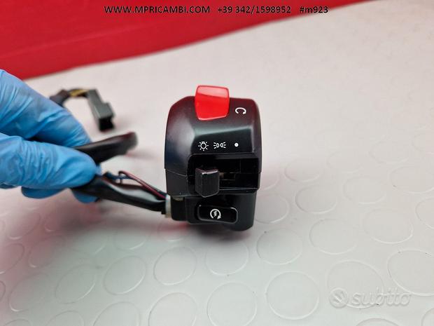 Subito BLOCCHETTO DESTRO SUZUKI GSXR 1000 2001 2002