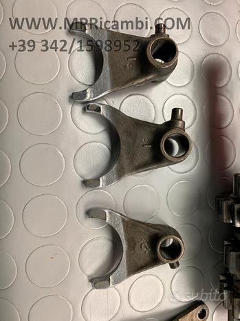 Subito CAMBIO FORCHETTE HONDA CR 250 1985 1986 1987 CR250