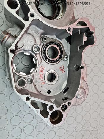 Subito CARTER CENTRALE DESTRO 4JX YAMAHA YZ 250 1992 1993