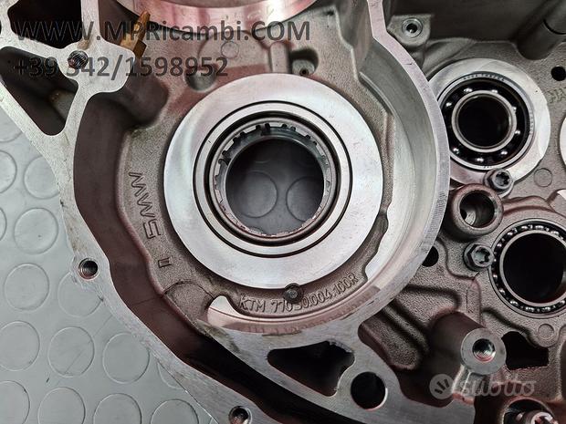 Subito CARTER CENTRALE DESTRO KTM SXF 250 2010 2009 SX F