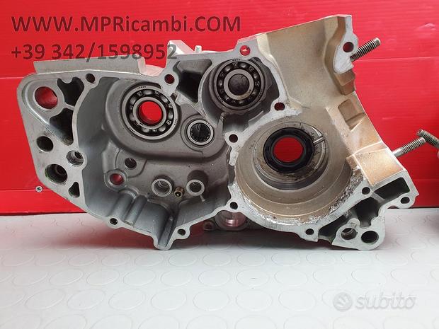 Subito CARTER CENTRALI DERBI GPR 125 2007 2006 GPR125 200