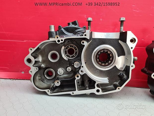 Subito CARTER CENTRALI KTM LC4 640 SUPERMOTO 2001 2000 LC