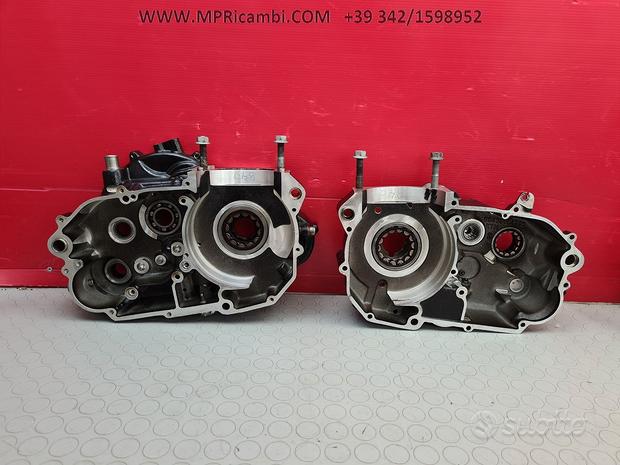 Subito CARTER CENTRALI KTM LC4 640 SUPERMOTO 2001 2000 LC