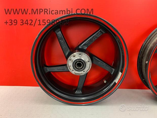 Subito CERCHI CERCHIO APRILIA RSV 1000 2004 2005 RSV1000