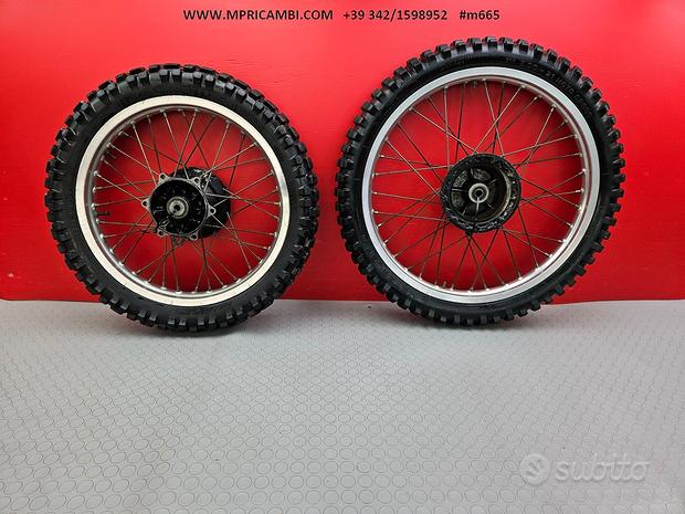 Subito CERCHI CERCHIO SUZUKI RM 125 1983 1982 RM125 1981