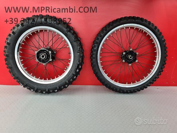 Subito CERCHI CERCHIO SUZUKI RM 125 1988 1986 RM125 1987