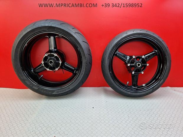 Subito CERCHI CERCHIO YAMAHA R6 1999 2002 YZF 2000 2001