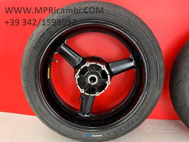 Subito CERCHI CERCHIO YAMAHA R6 2000 1999 YZF 2001 2002