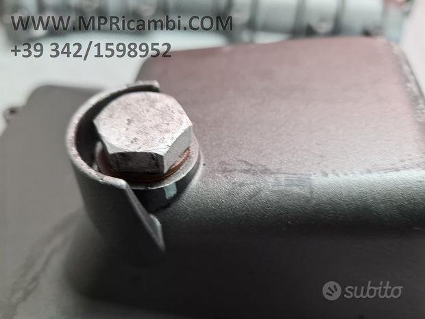 Subito COPPA OLIO BENELLI TNT 899 2007 2008 TNT899 2010