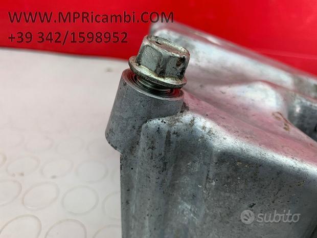 Subito COPPA OLIO YAMAHA R6 2000 1999 YZF 2001 2002