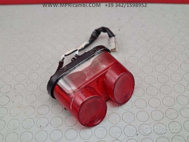 Subito FARO POSTERIORE YAMAHA R1 2001 2000 YZF 1999 1998