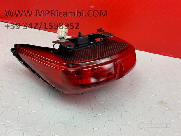 Subito FARO POSTERIORE YAMAHA R6 1999 2000 2001 YZF 2002