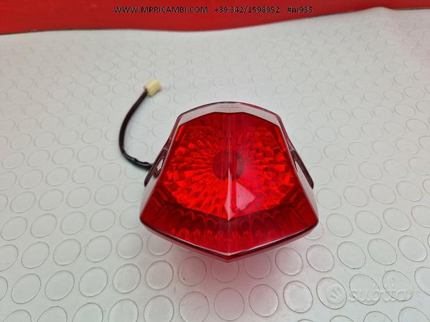 Subito FARO POSTERIORE YAMAHA XJ6 2009 2010 DIVERSION 201