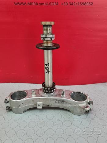 Subito FORCELLA PIASTRA INFERIORE SUZUKI GSXR 1000 2006 2