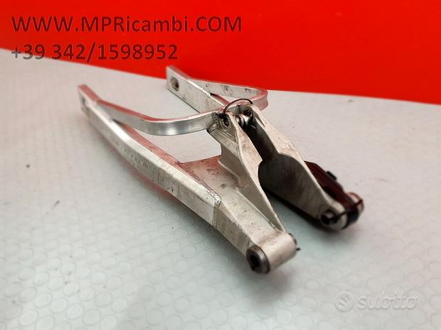 Subito FORCELLONE POSTERIORE DERBI GPR 125 2007 2006 GPR1