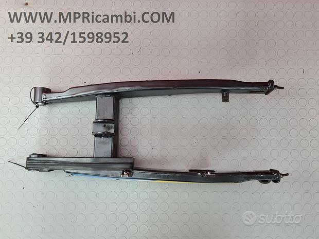 Subito FORCELLONE POSTERIORE DERBI SENDA 125 2004 2005 R