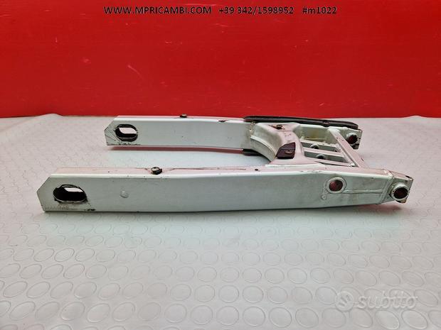 Subito FORCELLONE POSTERIORE DUCATI MONSTER 900 1999 2002