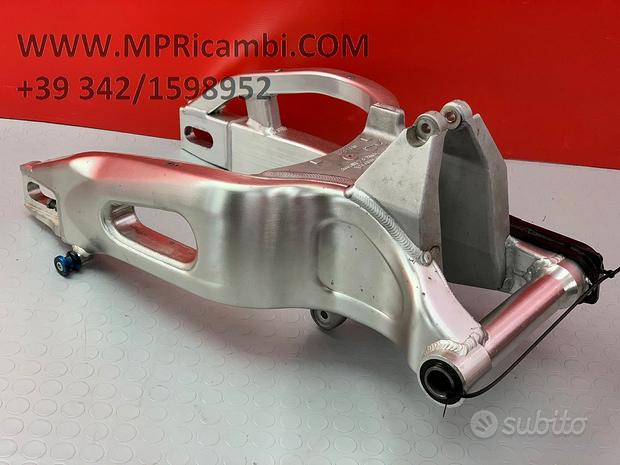 Subito FORCELLONE POSTERIORE HONDA CBR 1000 RR 2004 2005