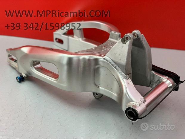 Subito FORCELLONE POSTERIORE HONDA CBR 1000 RR 2004 2005
