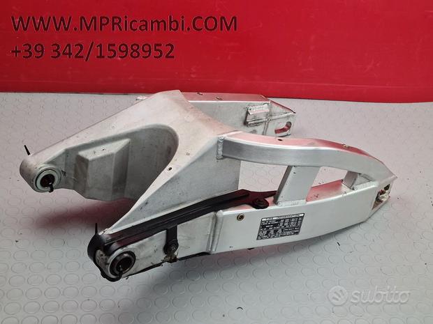 Subito FORCELLONE POSTERIORE HONDA CBR 929 2000 2001 900