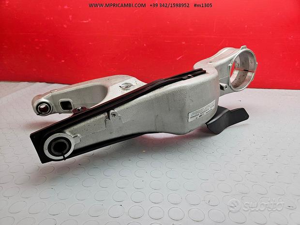Subito FORCELLONE POSTERIORE HONDA VFR 800 2002 2005 VFR8