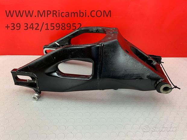 Subito FORCELLONE POSTERIORE SUZUKI GSXR 1000 2006 2005 K