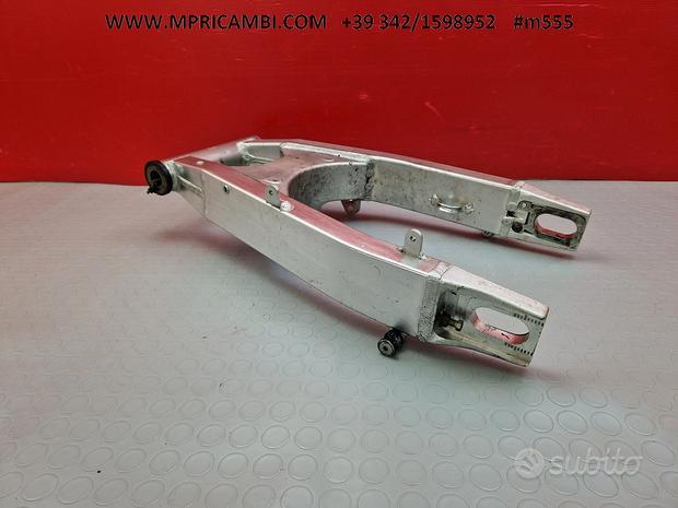 Subito FORCELLONE POSTERIORE SUZUKI GSXR 600 2001 2002 GS