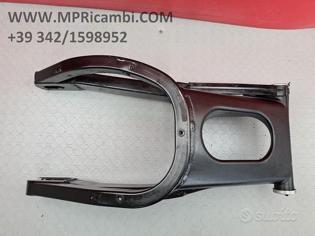 Subito FORCELLONE POSTERIORE YAMAHA R1 2002 2003 YZF