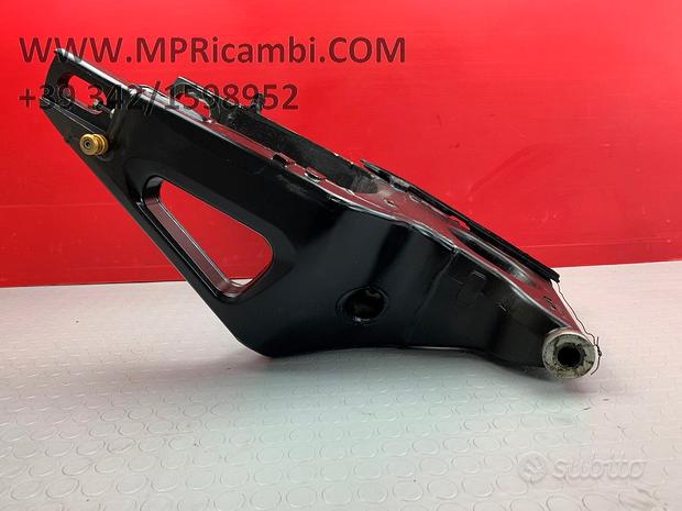 Subito FORCELLONE POSTERIORE YAMAHA R1 2007 2008 YZF