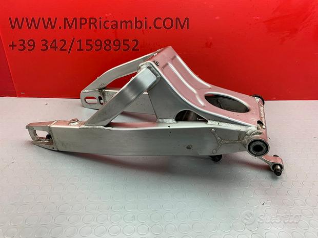Subito FORCELLONE POSTERIORE YAMAHA R6 1999 2000 2001 YZF