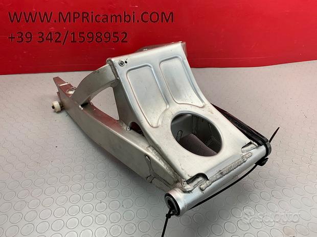 Subito FORCELLONE POSTERIORE YAMAHA R6 2000 1999 YZF 2001